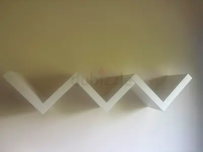 White Zig-Zag Floating Wall Shelf - Modern Decorative Display
