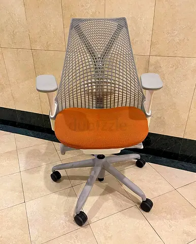 Herman Miller sayle chair for selling.fully loaded chair