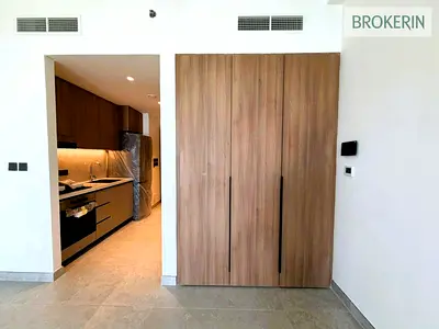 EXCLUSIVE | MODERN FINISH + KITCHEN APPLIANCES