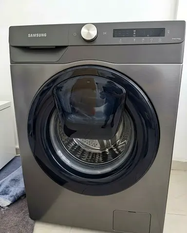 Samsung 9 Kg Front Load Washer With AI Control 1400 RPM With Ecobubble™, 15 Quick Wash Color Silver