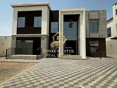 فيلا فاخرة جديدة كلياً مكونة من 5 غرف نوم مع مجلسين وغرفة للسائق وموقف سيارات مغطى في مدينة الرياض