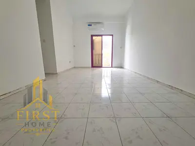 HOT OFFER 2 BHK JUST 340K BALCONY SPLIT AC JAMAL ABDUL NASIR STREET READYVTO MOVE