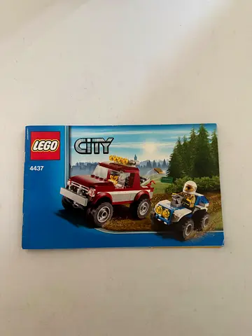 4437 LEGO City Forest Police Police Pursuit