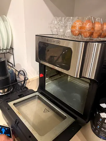 BLACK+DECKER 12L Air Fryer Oven, 1500W with Rapid Air Convection Technology, Digital Temperature Con