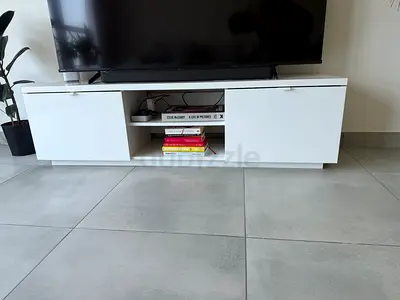 Tv unit