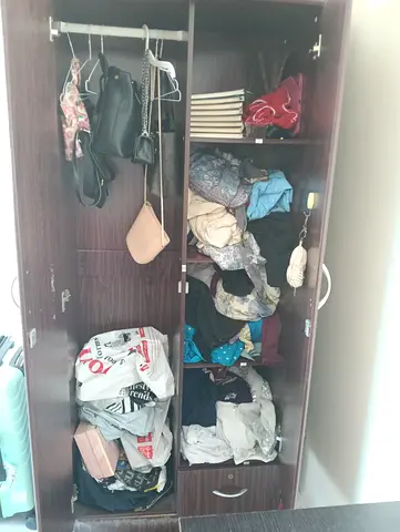 2 door cupboard