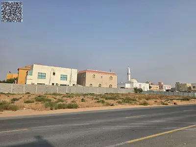 للبيع  كورنر علي شارع رئيسي قطعه ارض10 الف قدم امام المسجد مباشره سكني تجاري بموقع متميز في منطقة الروضه  1 في عجمان
