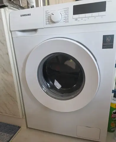 Samsung Front Load Washing Machine - 7kg, White, Good Condition