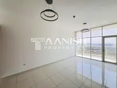 BRIGHT & SPACIOUS STUDIO I PRIME LOCATION I READY TO MOVE IN