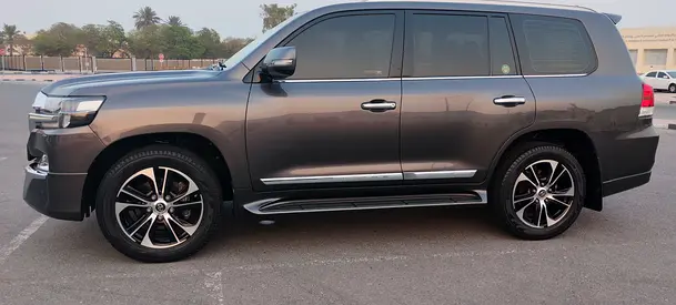 صورة 14 لـ 2021 Toyota LAND CRUISER