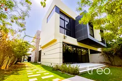Vacant | Landscaped Garden | External Maids