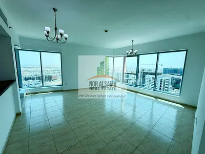 الطابق العلوي 2BHK | مناظر متعددة للمدينة | الأرضيات الخشبية | شرفة