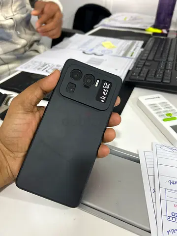 Mi 11 ultra with box argent sell post