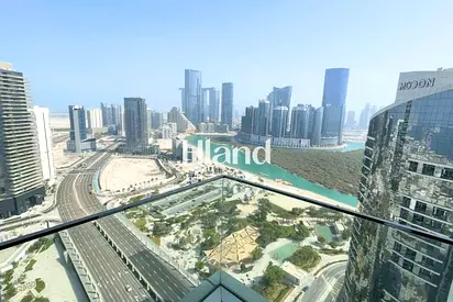 Panoramic 3BR+M Home | Skyline & Sea View | Vacant