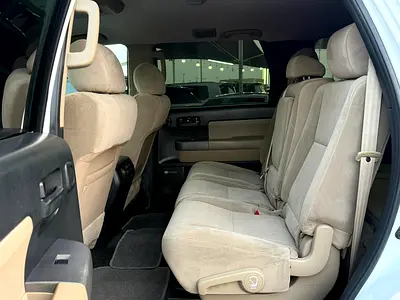 2012 Toyota SEQUOIA — фото 8