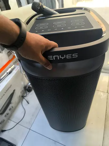Lenyes party box speaker