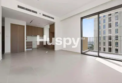 Corner Unit | Close to the Mall | Vacant