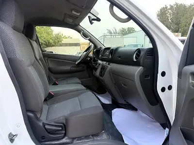 صورة 10 لـ 2016 Nissan URVAN