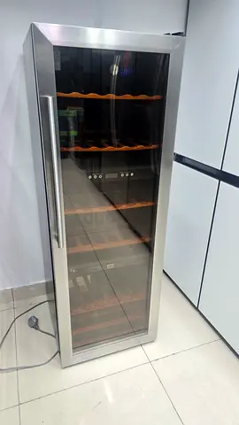 Hoover 72 Bottles Duel Tampracher Wine cooler latest version
