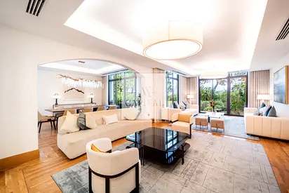 Renovated | Lift | Pool | Designed | Sea View