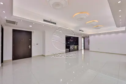 VACANT | Spacious Unit | Stunning Sea View