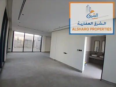 فيلا 4غرف ماستر وصاله+ مجلس بالكونات باطلاله رائعه باركن خاص داخل وخارج الفيلا مساحه واسعه تشطيبات حديثه وعصريه موقع مميز وقريب من كافه الخدمات