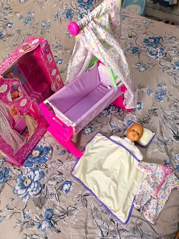 Brand New Full set with doll and bed Perfect condition kids girls toys Al barsha 1