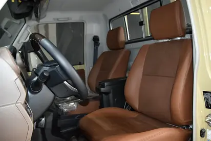 صورة 9 لـ 2026 Toyota LAND CRUISER 70 SERIES