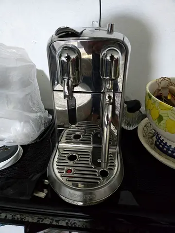 Nespresso Creatista Plus J520 Coffee Machine – Stainless Steel.