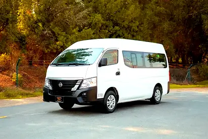 High-Roof 13-Seater Passenger Van | Manual | GCC Specs | Ref#N85273