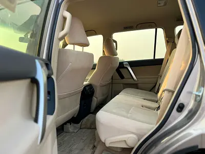 2022 Toyota PRADO photo 16