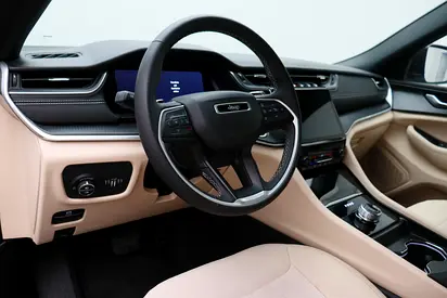 صورة 11 لـ 2025 JEEP GRAND CHEROKEE L