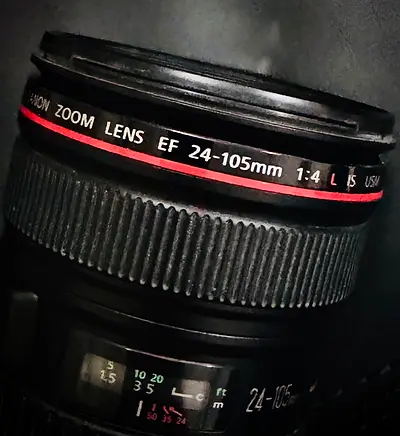 Canon 24-105 f/4 with UV Filter like new