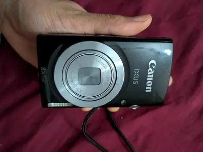 Canon IXUS 145, compact digital camera - used, working