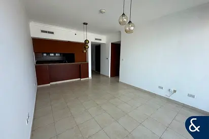 Unfurnished | High floor | Full Canal View