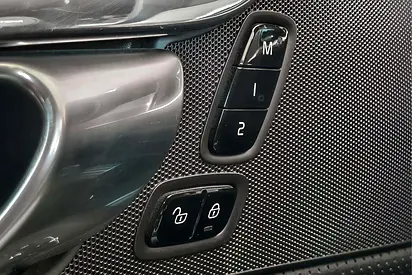 صورة 16 لـ 2018 Volvo S90