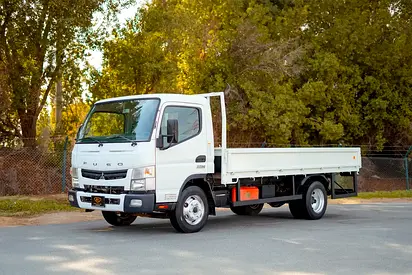 Mitsubishi Canter Cargo Body | Diesel | GCC Specs | Ref#M05108