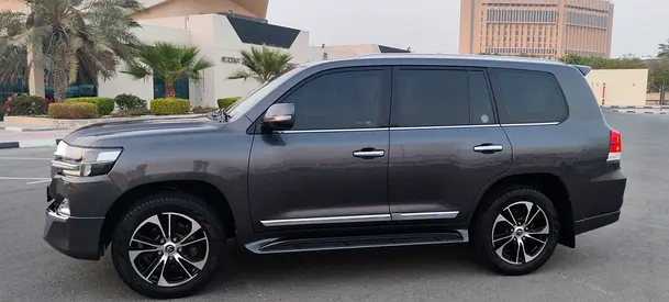 صورة 5 لـ 2021 Toyota LAND CRUISER