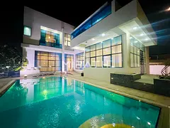 Modern 5BR Villa | Pool | Prime Location