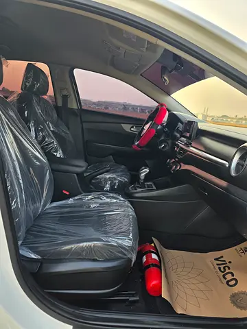 صورة 17 لـ 2020 KIA CERATO