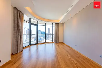 Unfurnished 2BHK in Downtown Dubai | With Parking