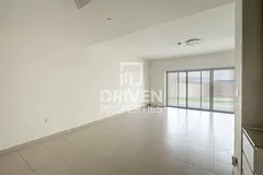 Spacious |12 Cheques | Single Row | Corner Block