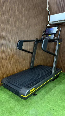 TECHNOGYM SKILLRUN UNITY 7000