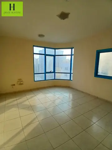 🔥 SPECIAL HOT OFFER – 1 BHK FLAT FOR RENT 🔥 🏠 Spacious & Well-Maintained 1 Bedroom Hall ❄️ Central AC 🔥 Central Gas ✨ Neat & Clean Family Buildin