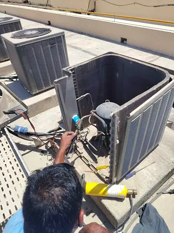 AC Gas Refill Dubai | R22 R32 R410A | Guaranteed Cooling | FIX IT NOW