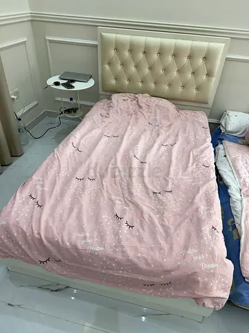 سرير مقاس ١٢٠ مستعمل بحالة ممتازة في ابوظبي