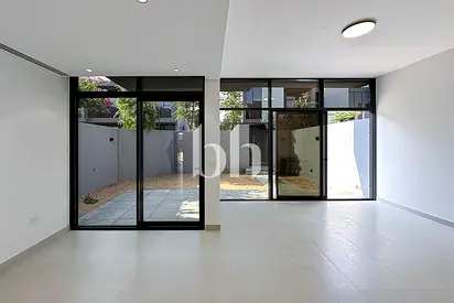 Corner 3BR Townhouse | Resale | Brand New