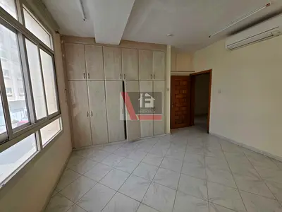 2bhk with Big close hall //built in wardrobe//open view //2 full washroom