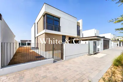 Large Plot | Vacant Now | Close to Pool