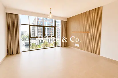 920.85Sqft | Vacant Now | New To Market